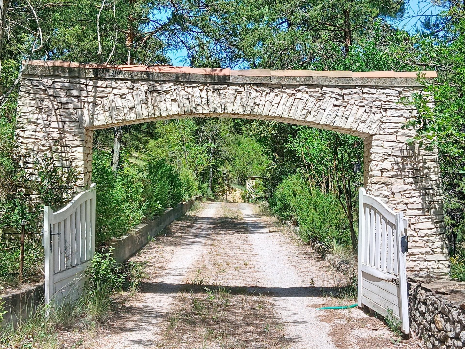 Maison à vendre, 136m², Esparron-de-Verdon