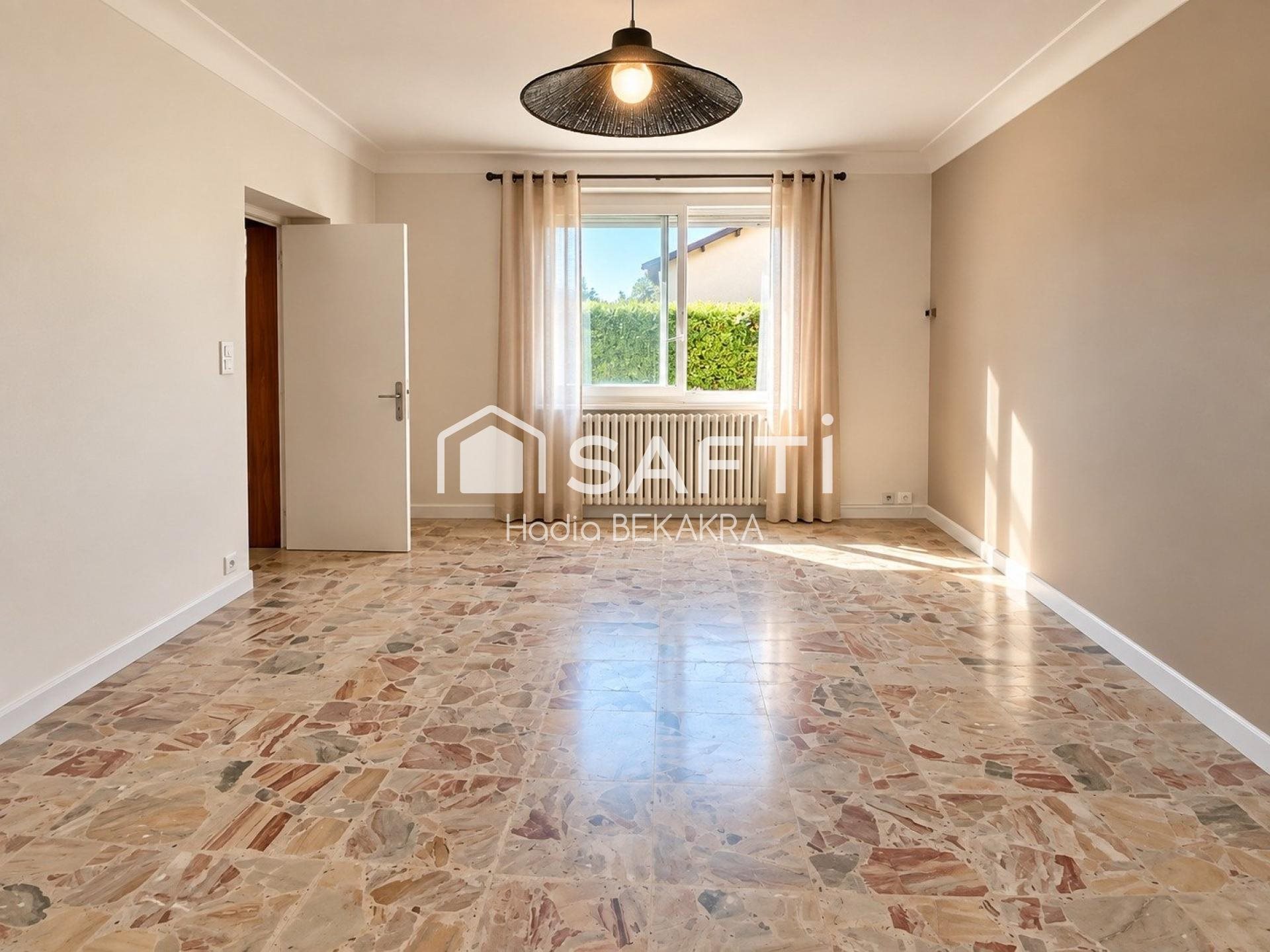 Maison à vendre, 98m², Roussillon