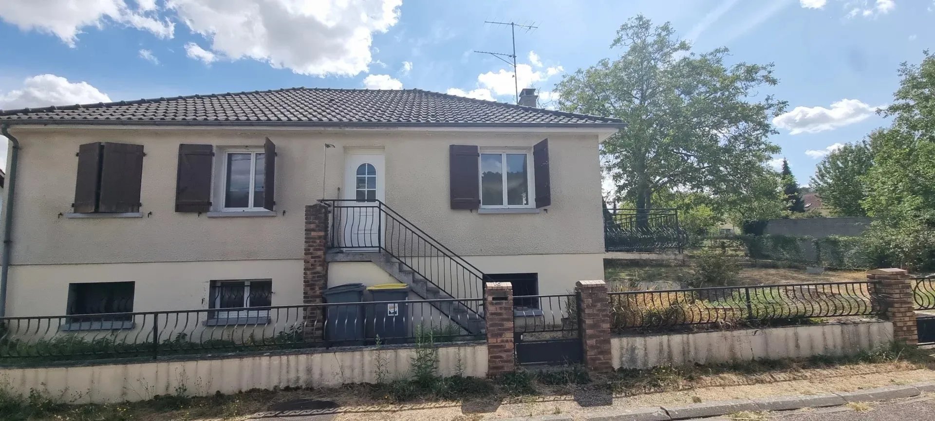 Maison à vendre, 3m², Pont-sur-Yonne