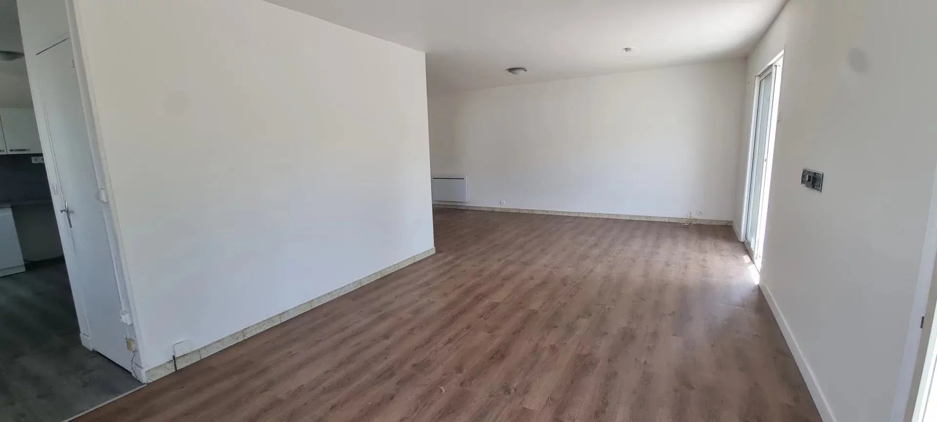 Maison à vendre, 3m², Pont-sur-Yonne