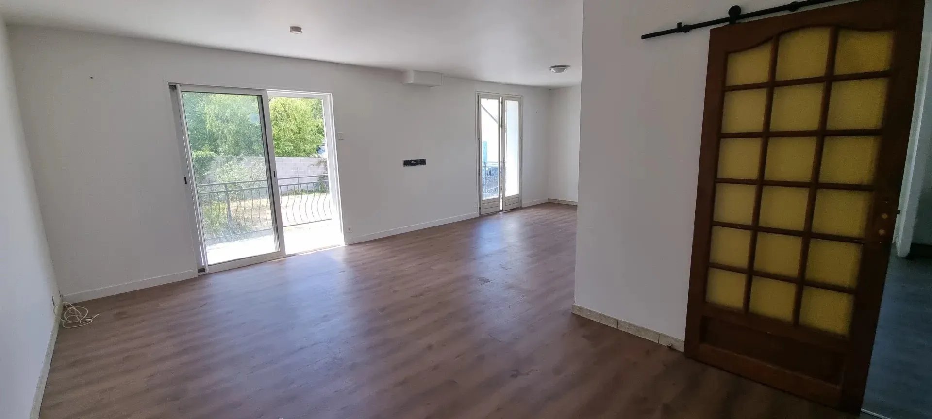 Maison à vendre, 3m², Pont-sur-Yonne