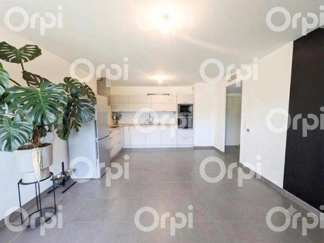 Appartement à louer, 58m², Toulon