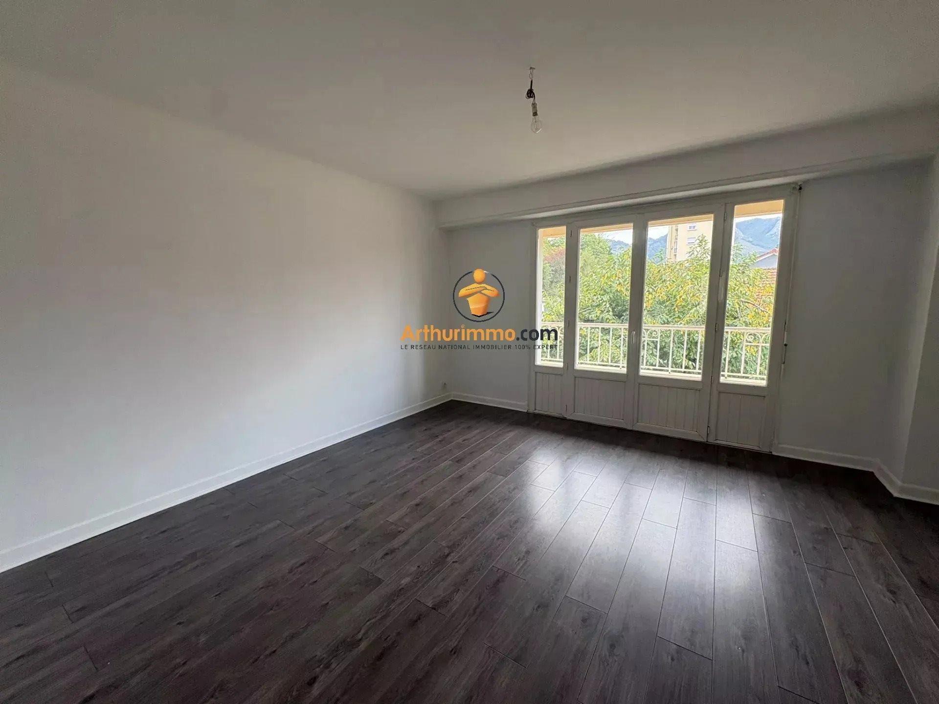 Appartement à louer, 75m², Lourdes