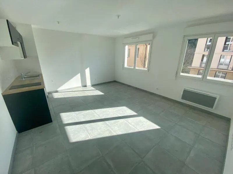 Appartement à louer, 43m², Châteauneuf-Grasse