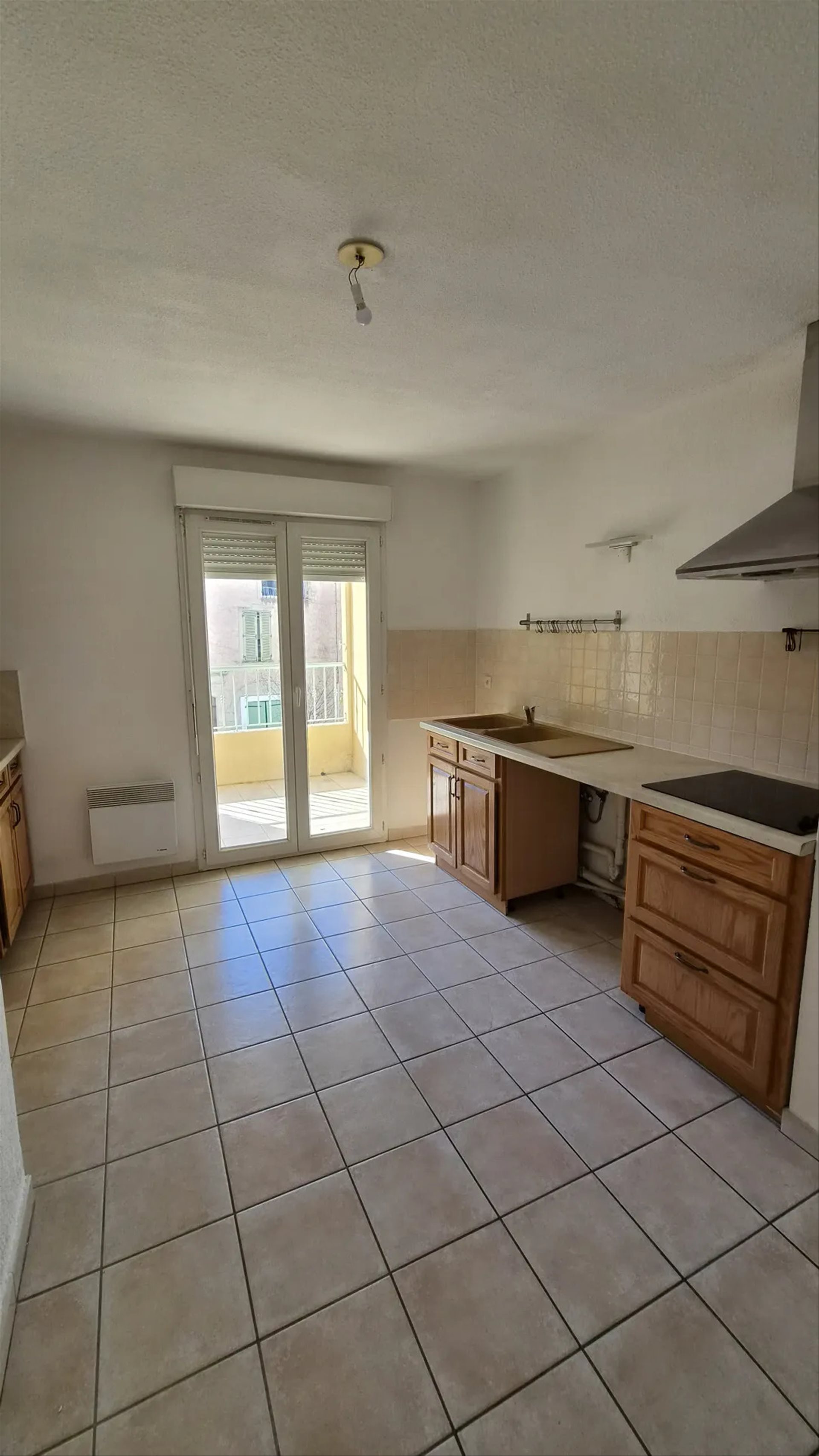 Appartement à louer, 73m², Solliès-Pont