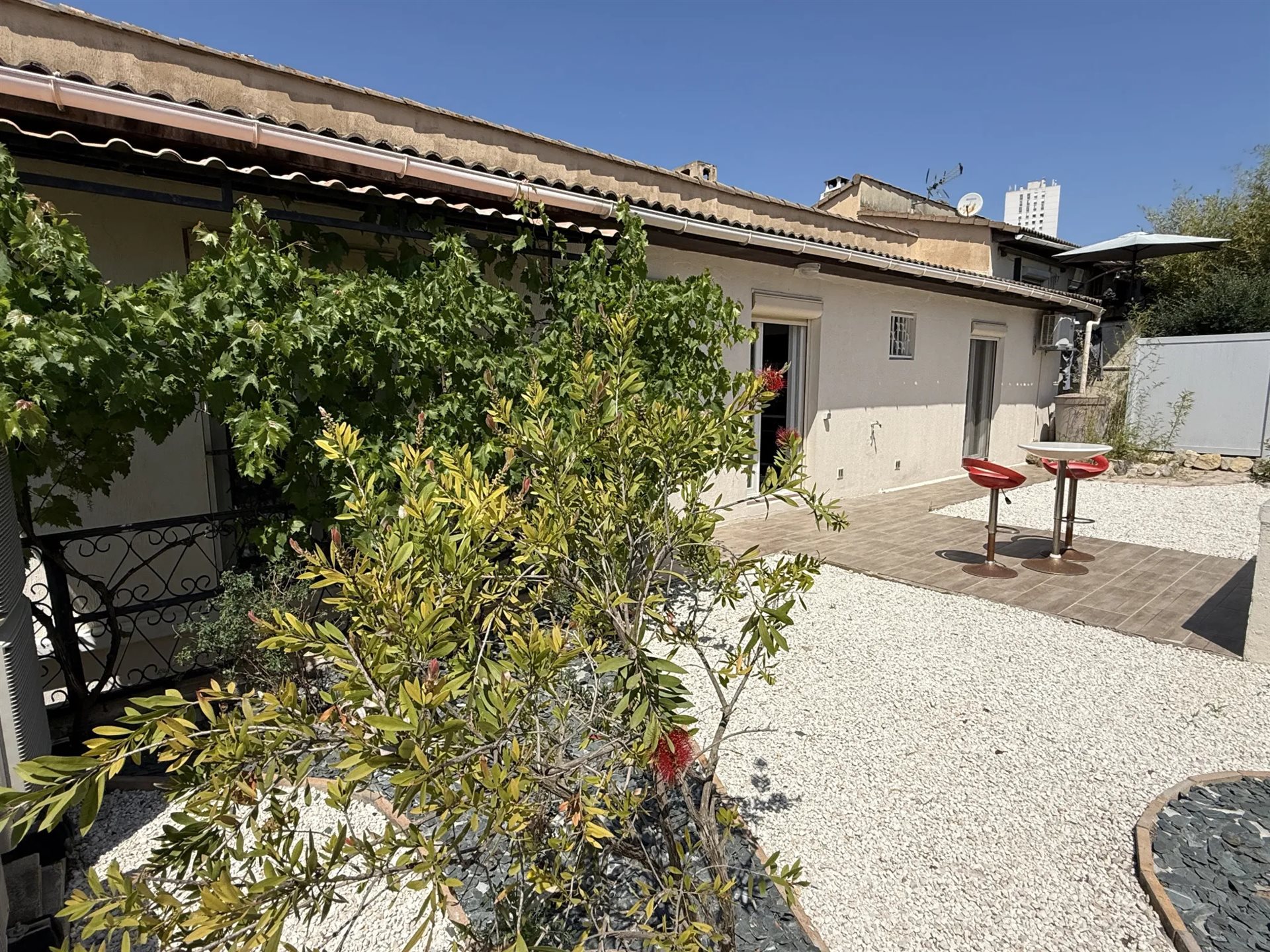Maison à vendre, 94m², Nîmes