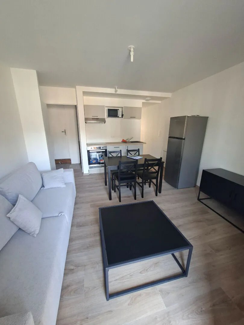 Appartement à louer, 34m², Saint-Geniez-d'Olt