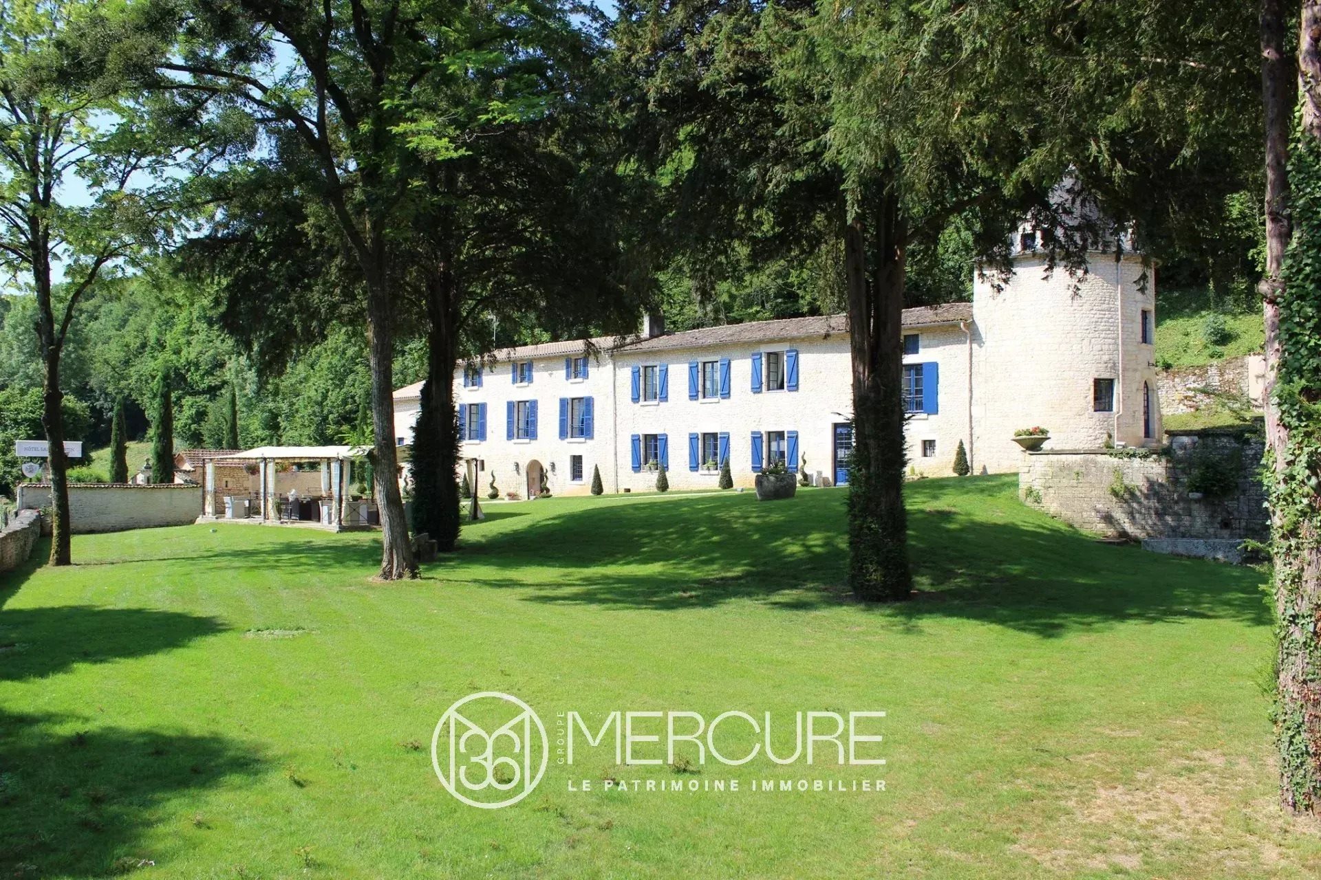 Maison à vendre, 550m², Saint-Maixent-l'Ecole