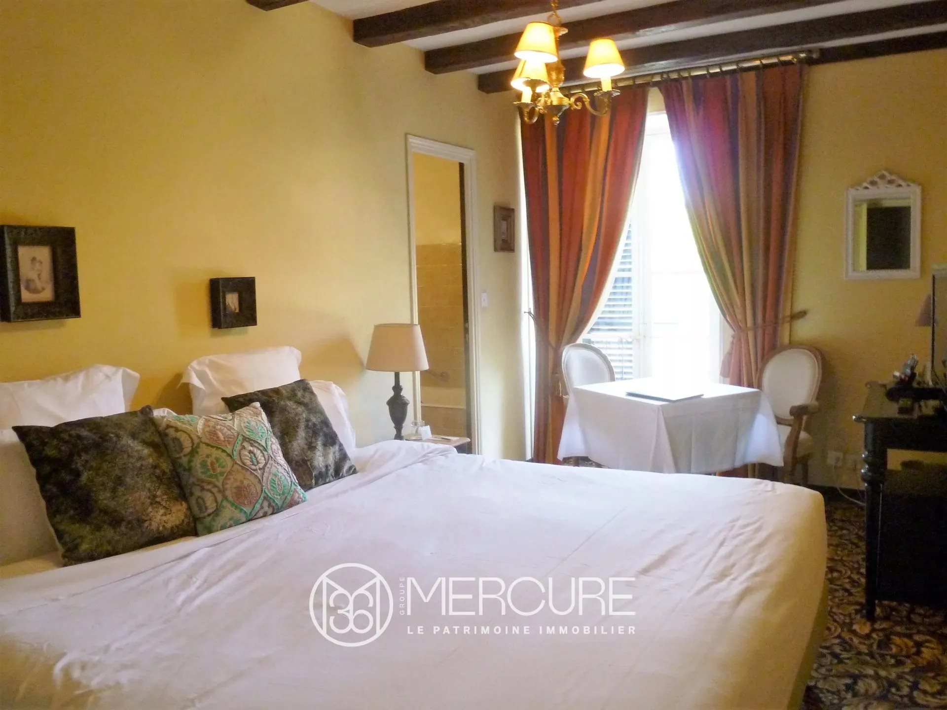 Maison à vendre, 550m², Saint-Maixent-l'Ecole