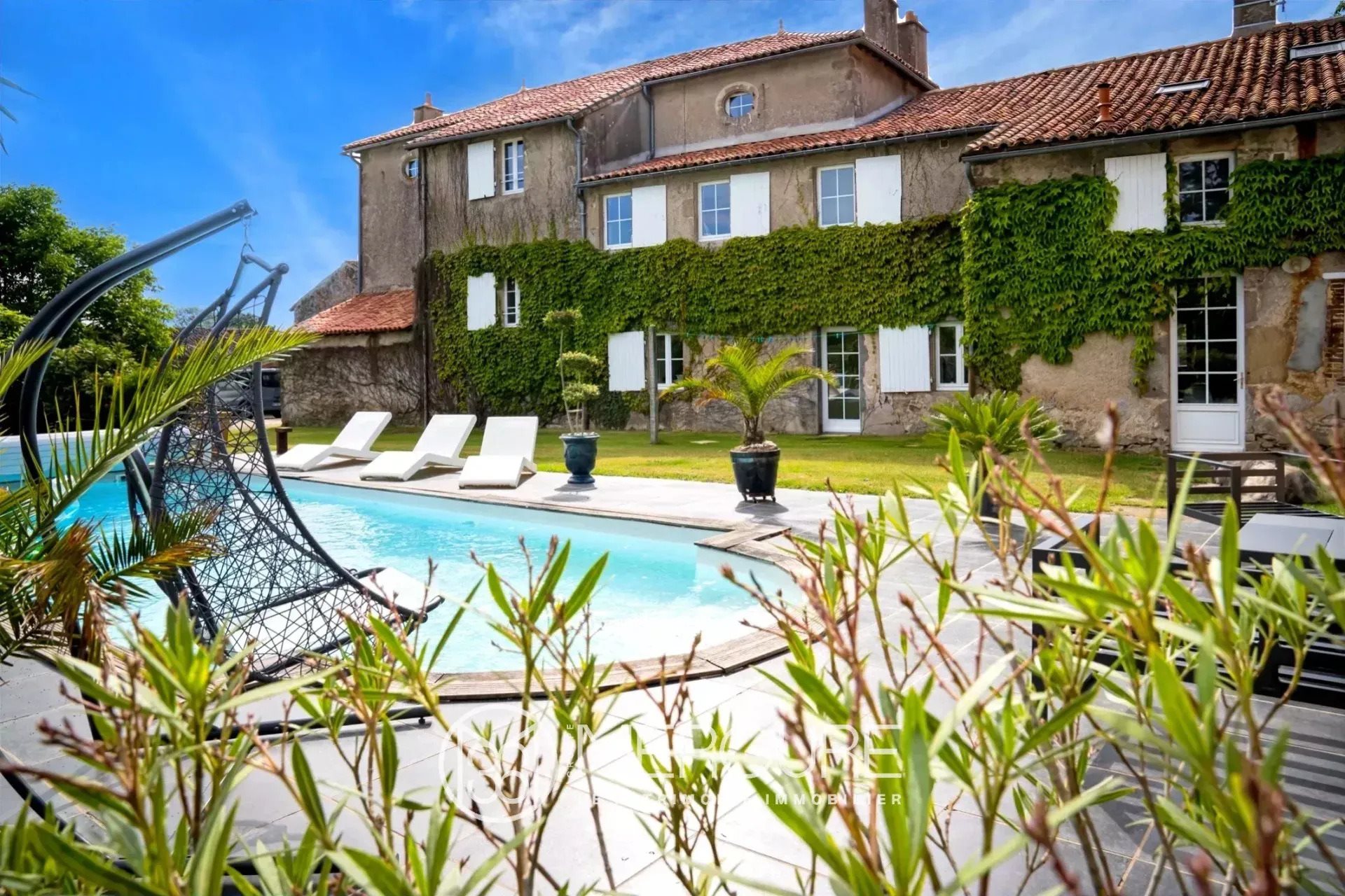 Maison à vendre, 465m², Parthenay