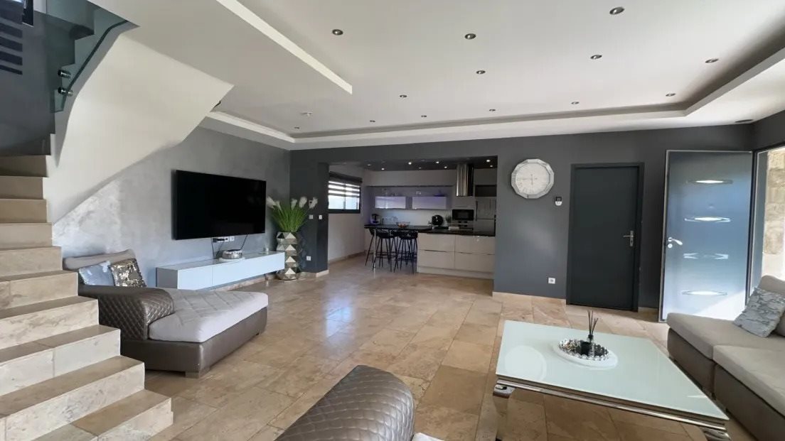 Maison à vendre, 160m², Roquemaure