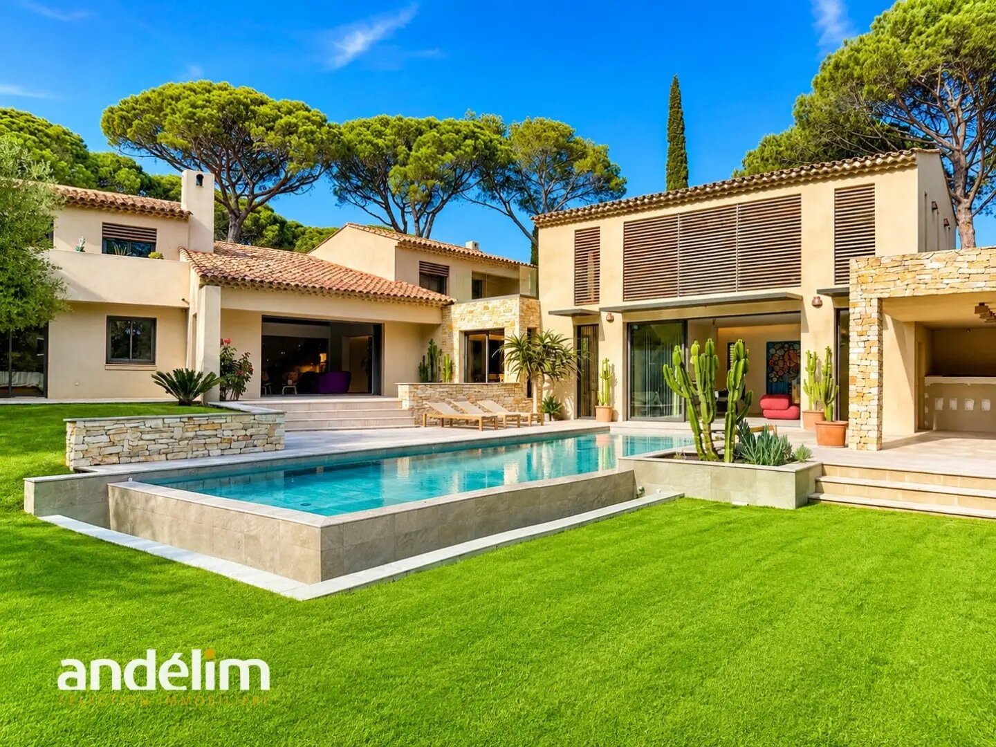 Maison à vendre, 347m², Saint-Raphaël