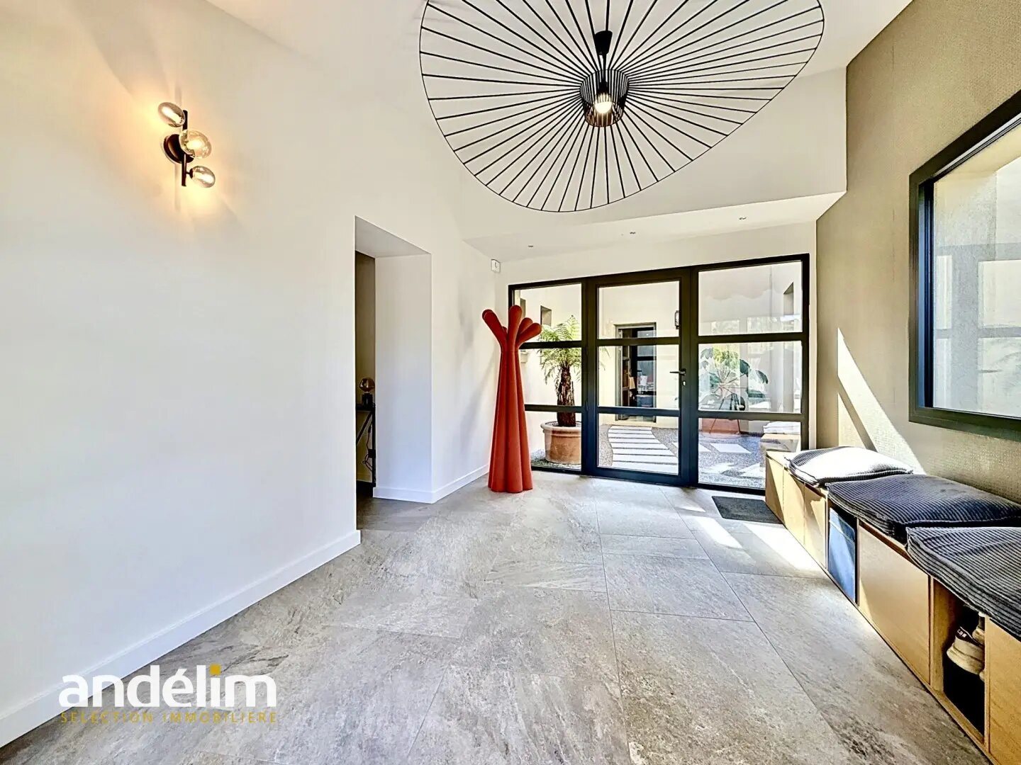 Maison à vendre, 347m², Saint-Raphaël