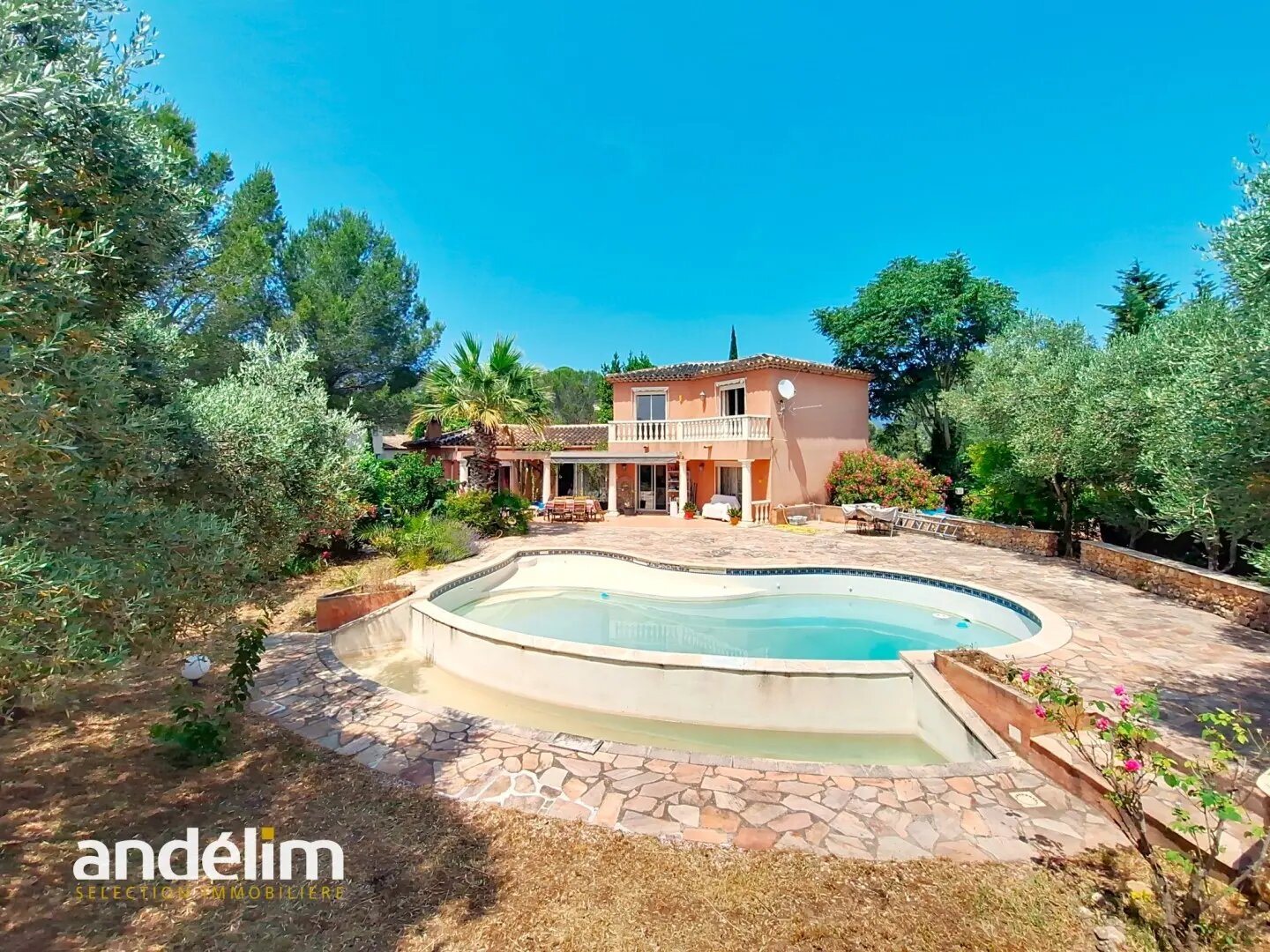 Maison à vendre, 142m², Saint-Raphaël