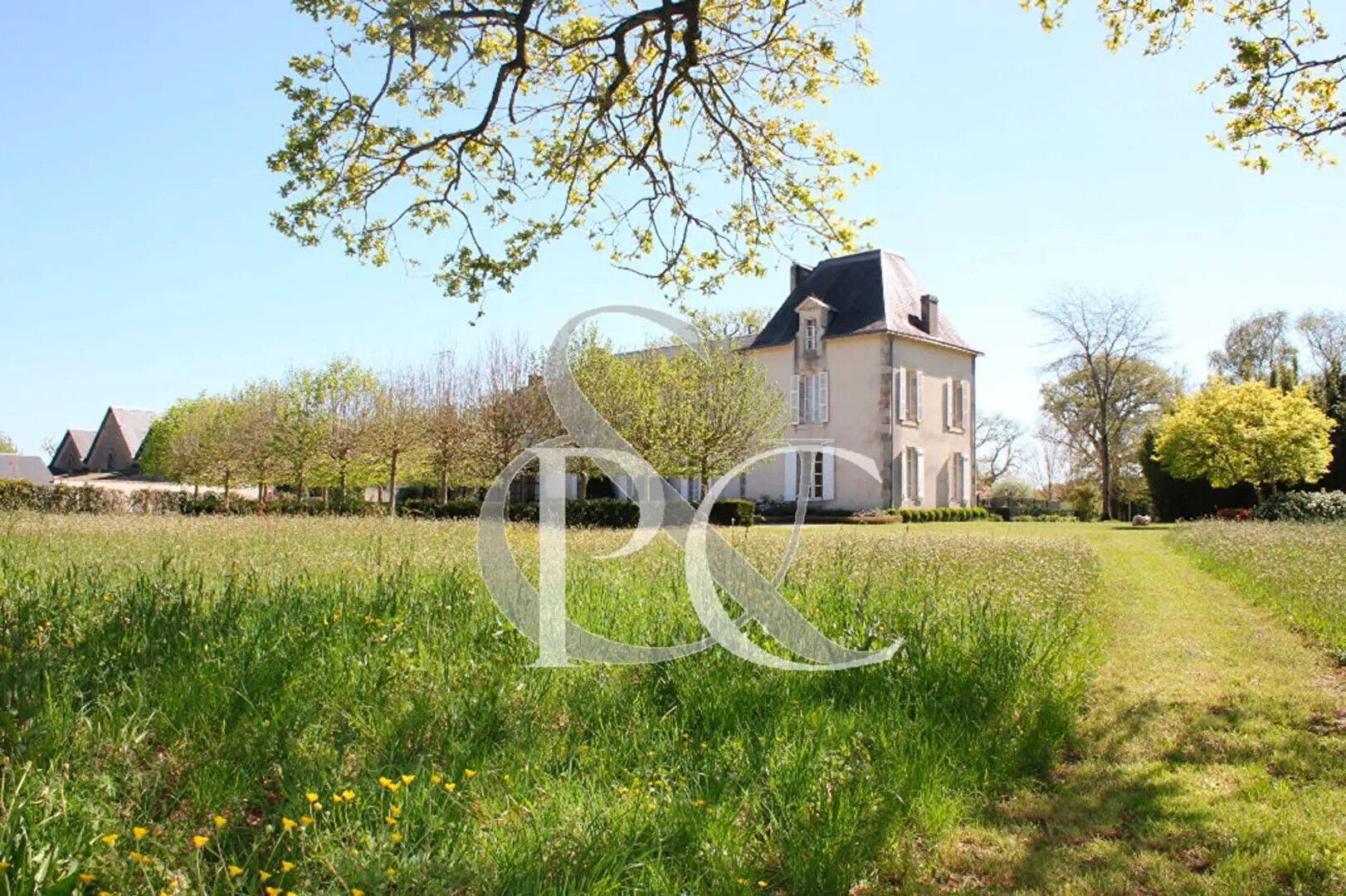 Maison à vendre, 417m², Moutiers-les-Mauxfaits