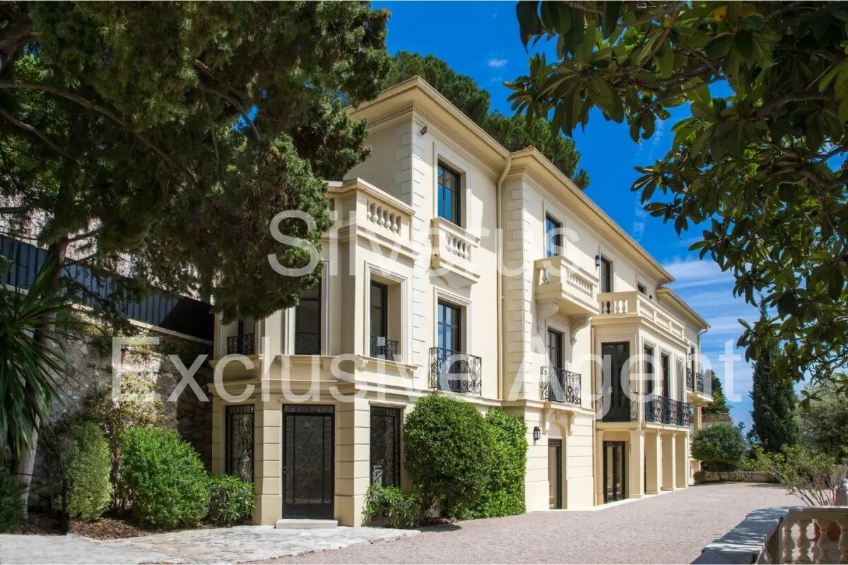Maison à louer, 350m², Roquebrune-Cap-Martin