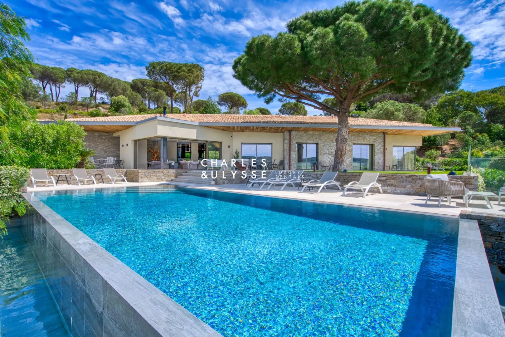 Maison à louer, 315m², Saint-Tropez