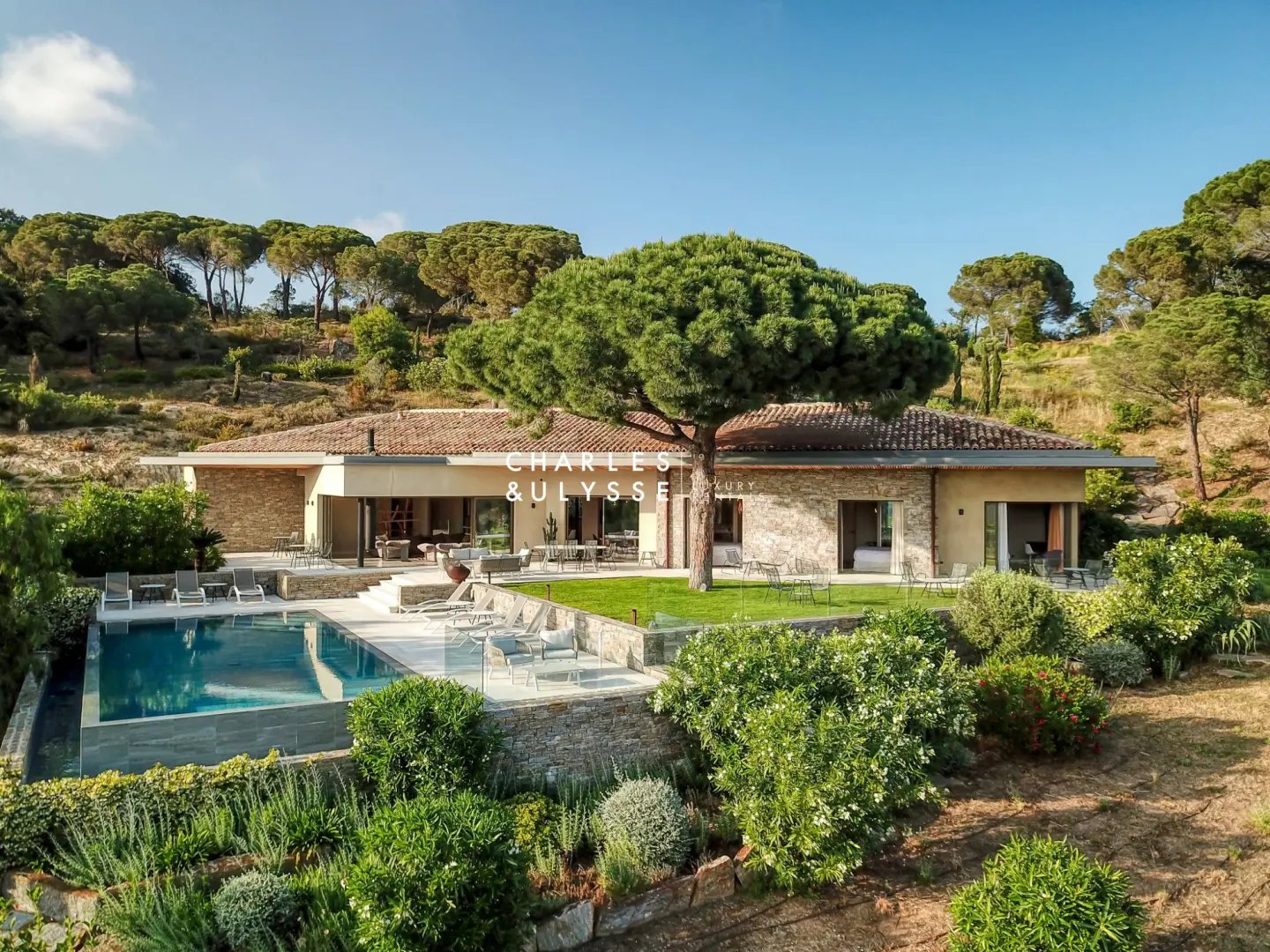 Maison à louer, 315m², Saint-Tropez