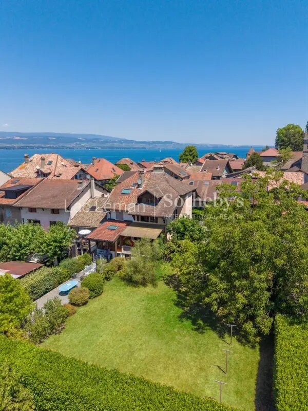 Maison à vendre, 170m², Nernier