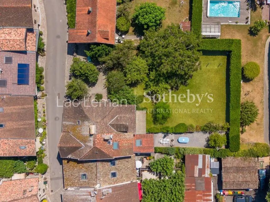 Maison à vendre, 170m², Nernier