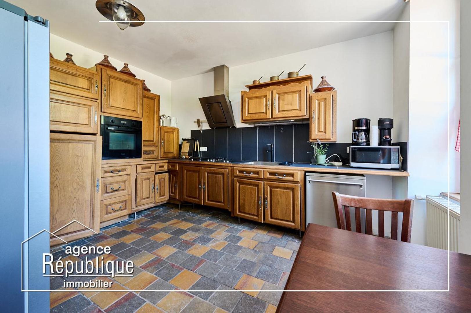Maison à vendre, 168m², La Rochepot