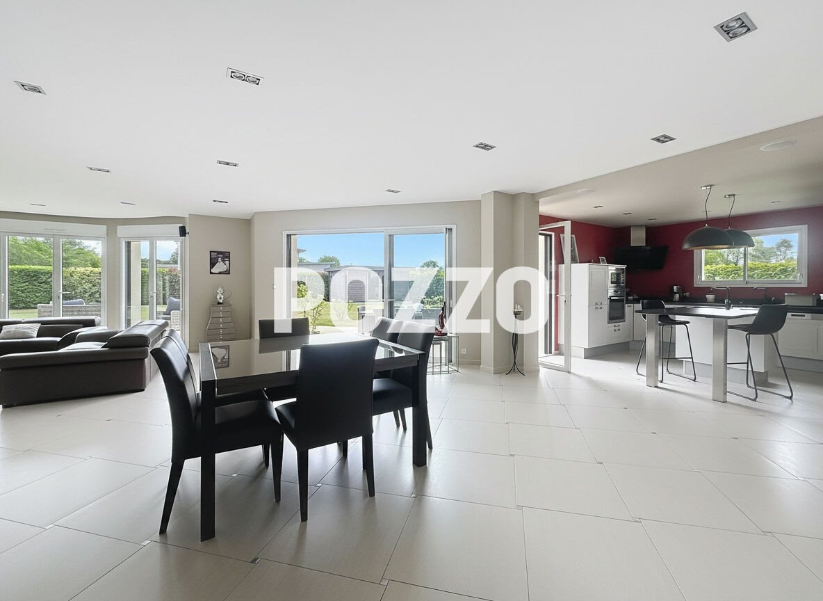 Maison à vendre, 250m², Carolles