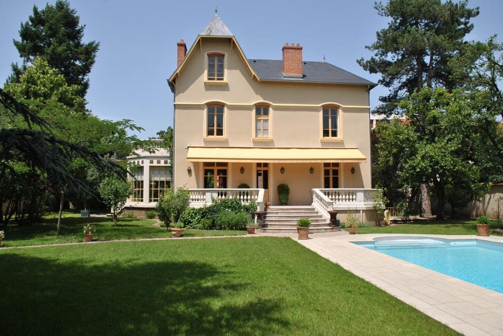 Maison à vendre, 299m², Perreux