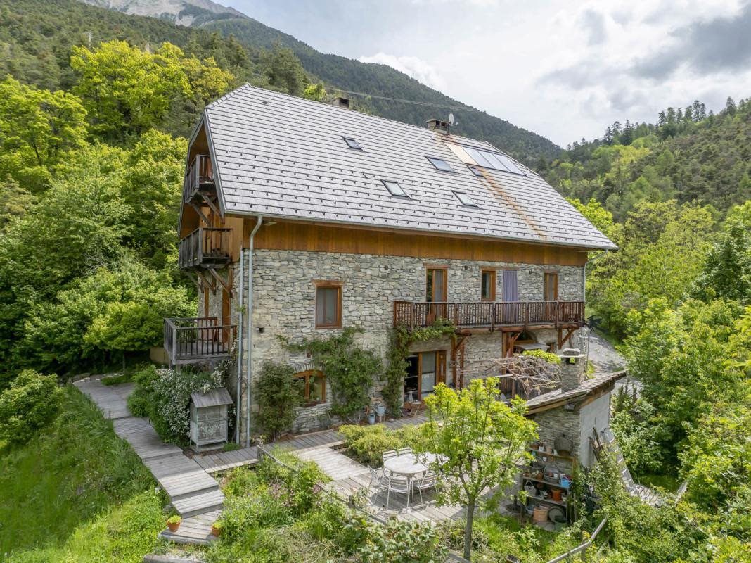 Maison à vendre, 626m², Saint-André-d'Embrun