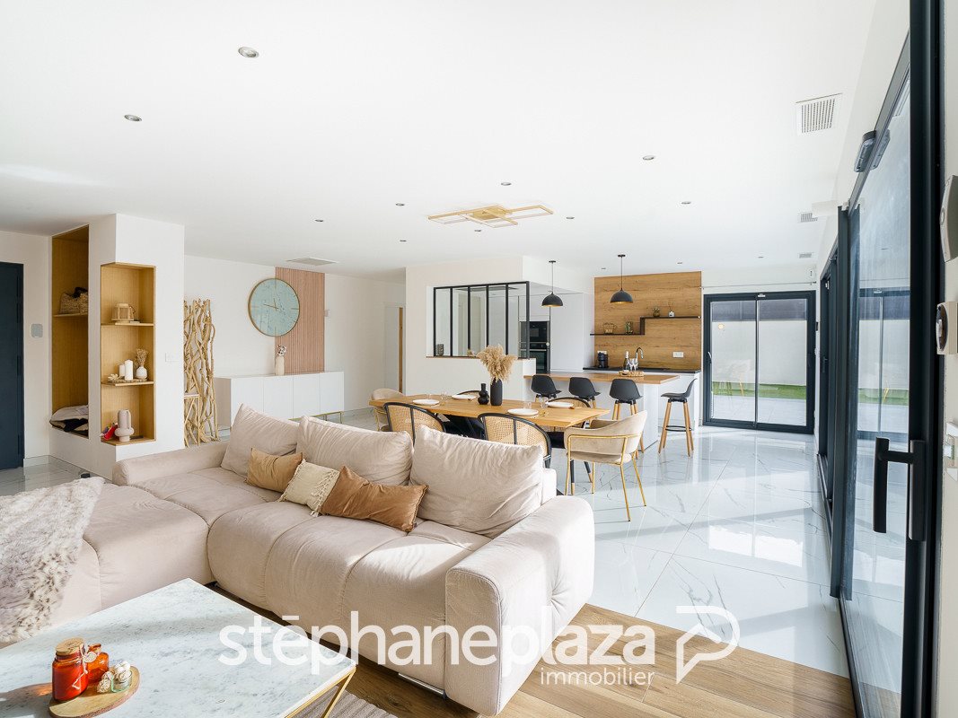 Maison à vendre, 225m², Mâcon