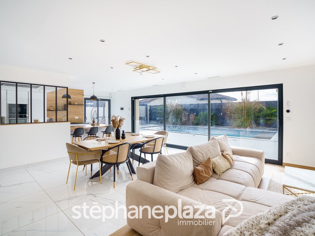 Maison à vendre, 225m², Mâcon