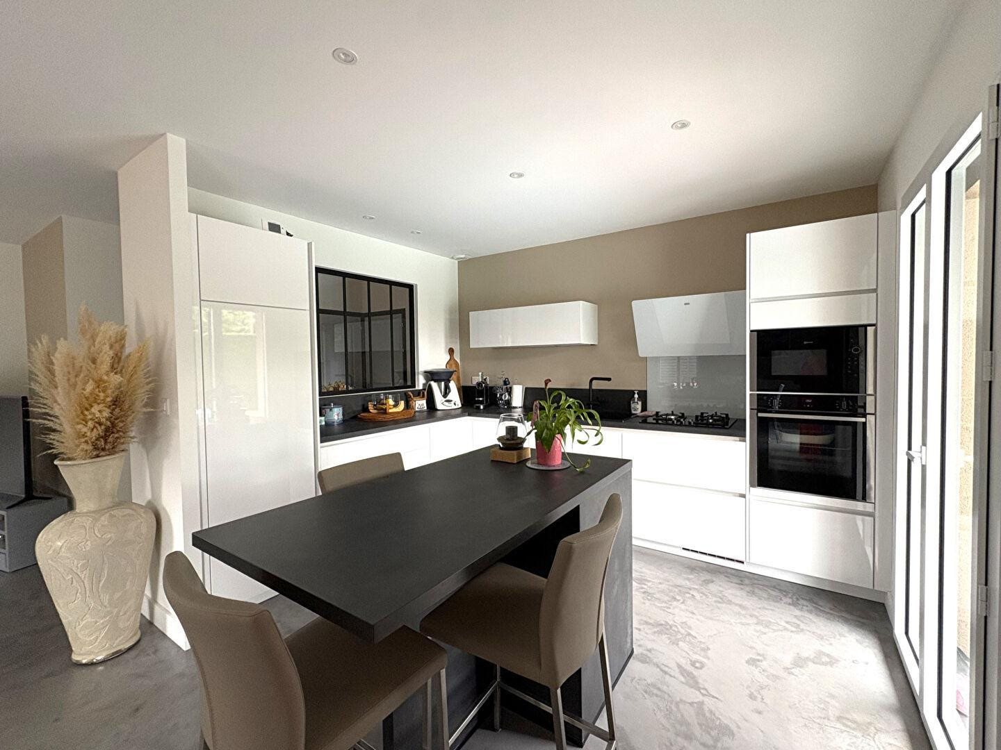 Maison à vendre, 102m², Taluyers