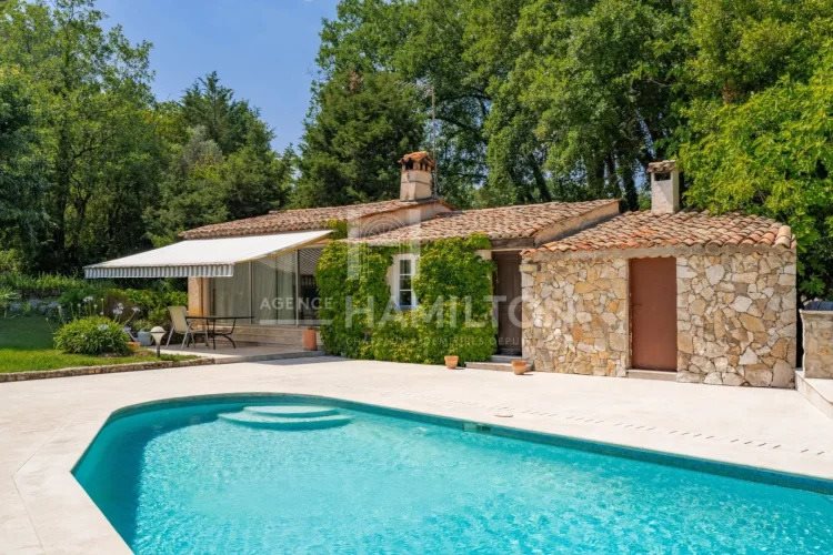 Maison à vendre, 185m², Châteauneuf-Grasse