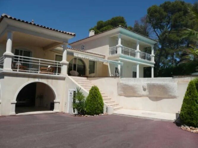 Maison à vendre, 159m², Saint-Raphaël