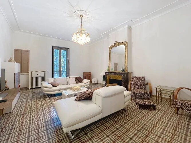 Appartement à vendre, 165m², Nîmes