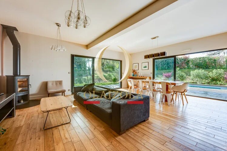 Maison à vendre, 185m², Saint-Pée-sur-Nivelle