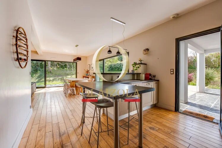 Maison à vendre, 185m², Saint-Pée-sur-Nivelle