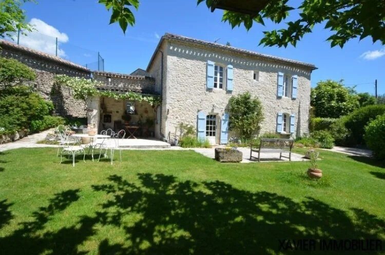 Maison à vendre, 135m², Montaigu-de-Quercy