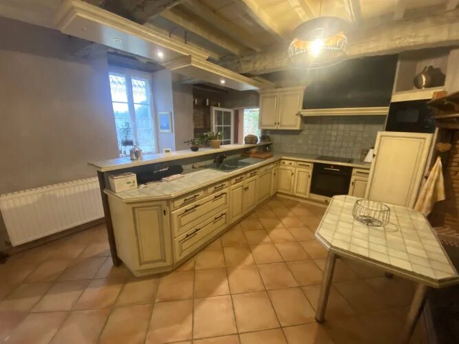 Maison à vendre, 161m², Seissan
