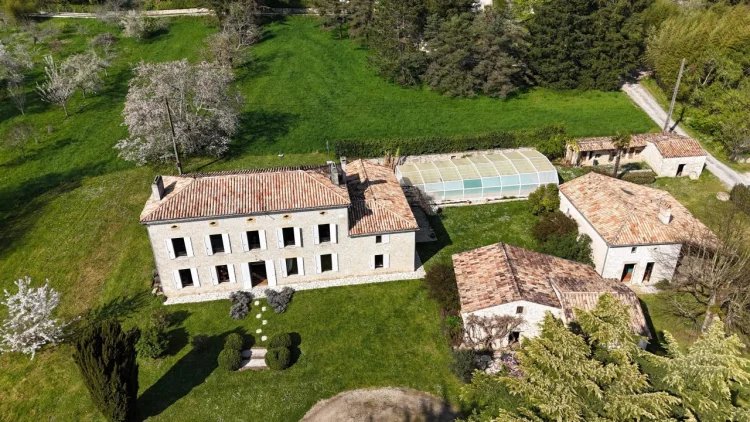 Maison à vendre, 456m², Montcaret