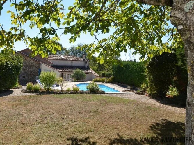 Maison à vendre, 110m², Montaigu-de-Quercy