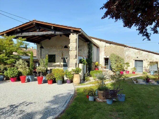 Maison à vendre, 122m², Laruscade