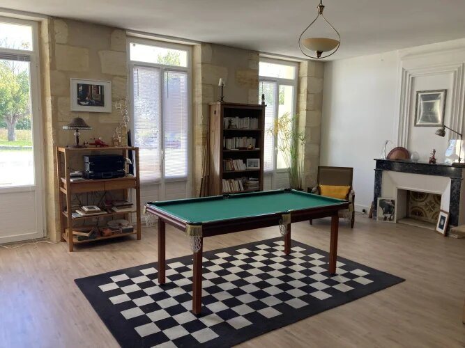 Maison à vendre, 205m², Saint-Christoly-Médoc
