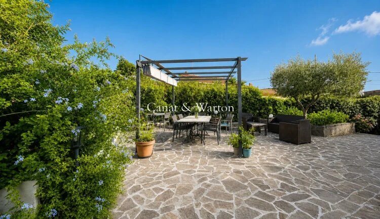 Maison à vendre, 92m², Saint-Raphaël