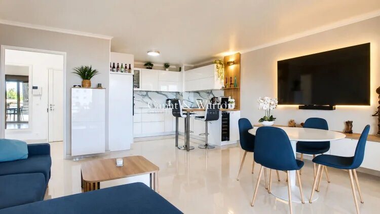 Appartement à vendre, 73m², Saint-Raphaël