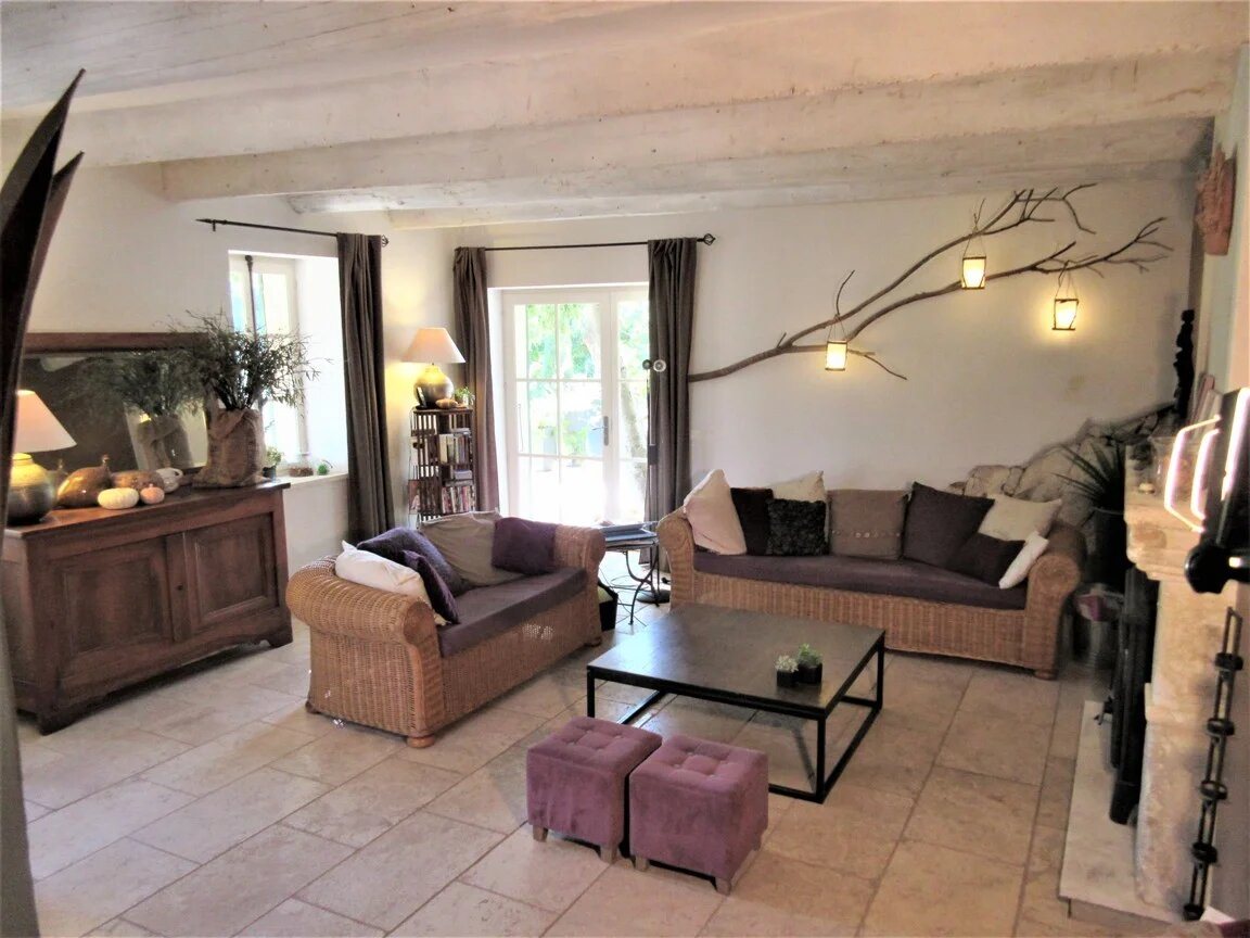 Maison à louer, 167m², Tavel