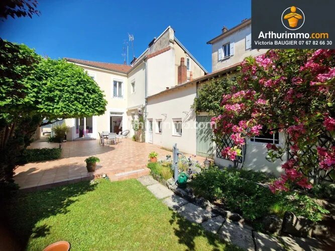 Maison à vendre, 168m², Lons-le-Saunier