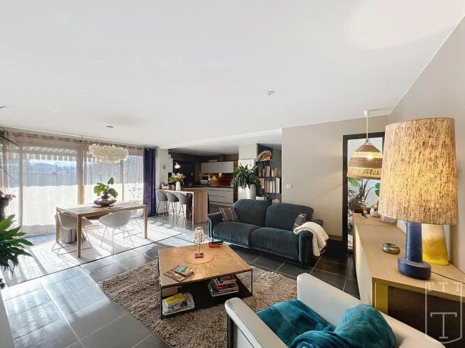 Appartement à vendre, 123m², Aubenas