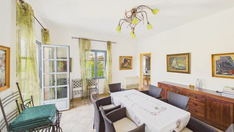 Maison à vendre, 151m², Aramon