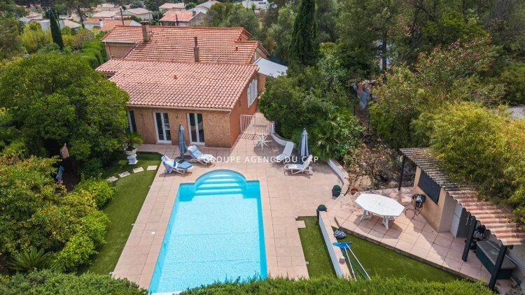 Maison à vendre, 170m², Saint-Raphaël
