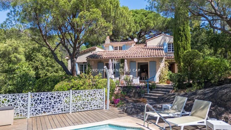Maison à vendre, 142m², Saint-Raphaël